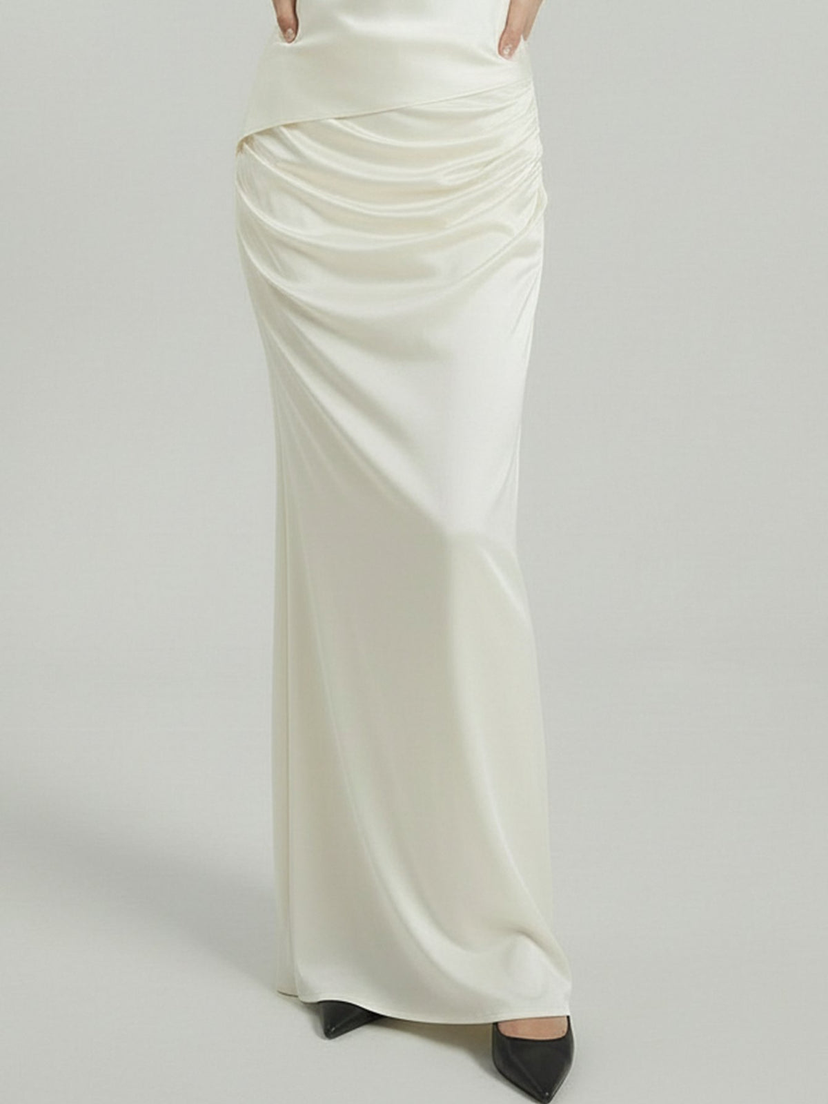 SAÏA Draped Mermaid-Hem Elegant Midi Skirt-White