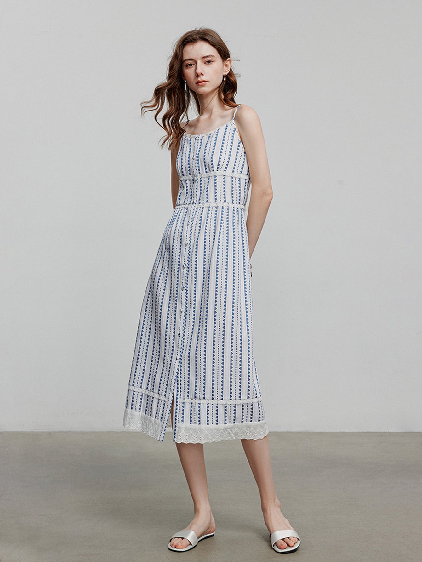 Lace Trim Button Front Sleeveless Midi Dress