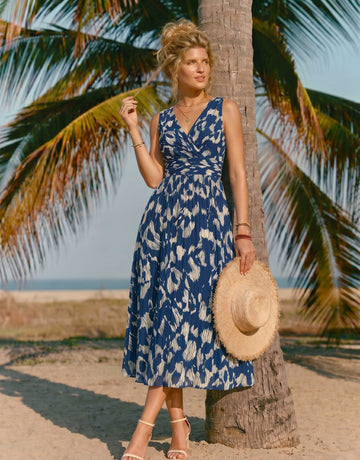 CORINNE
Floral Print V Neck A Line Midi Dress