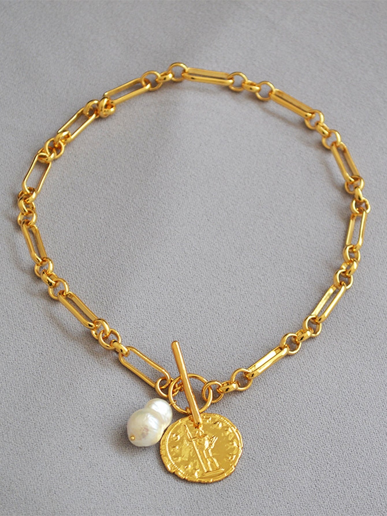 Minimalist Gold Paperclip Toggle Necklace