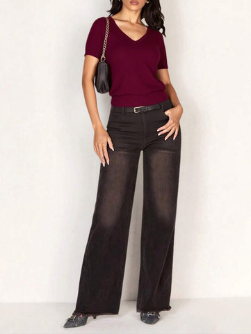 V-Neck Short Sleeve Fitted Essential Knitted Pullover-Brown