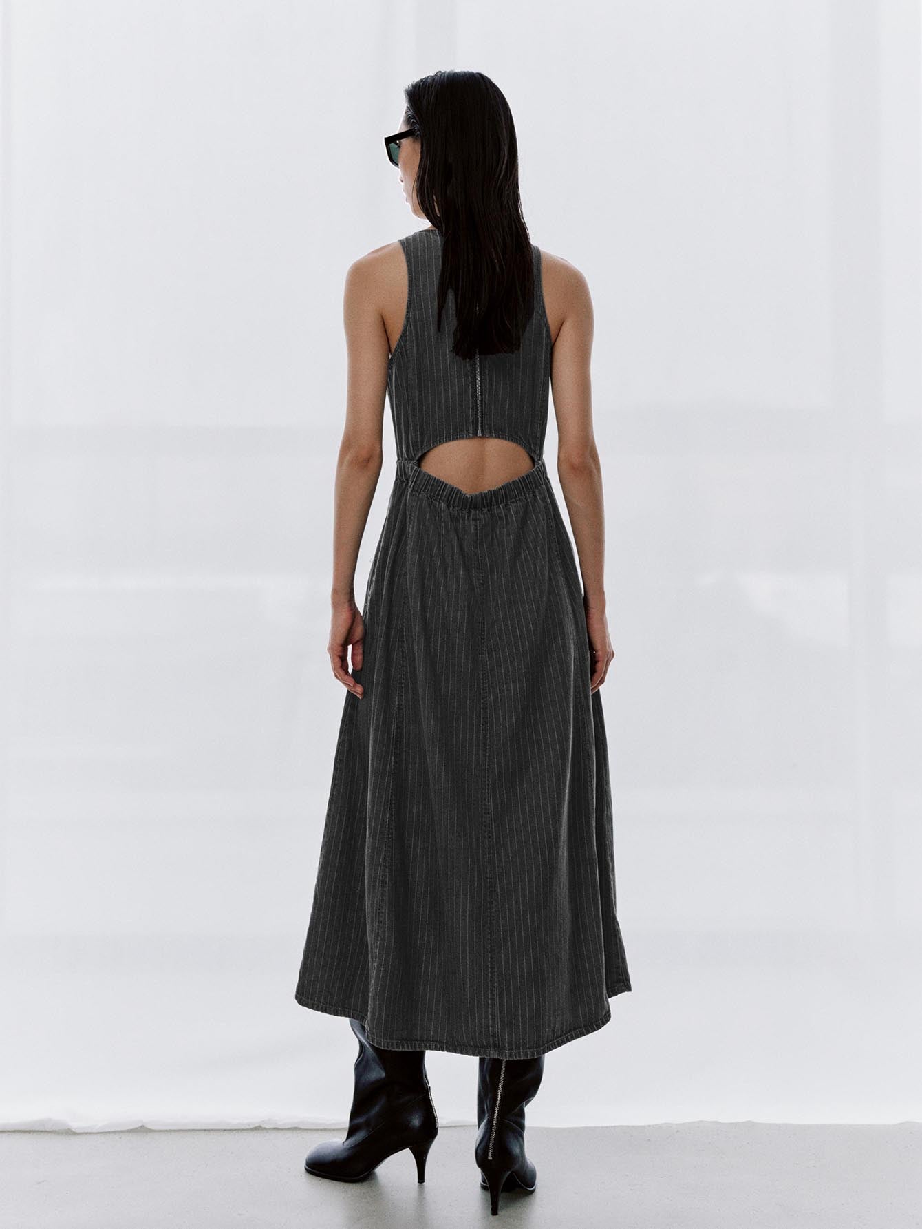 Urban Revivo Sleeveless Denim Midi Dresses-Deep Dark Gray Stripes
