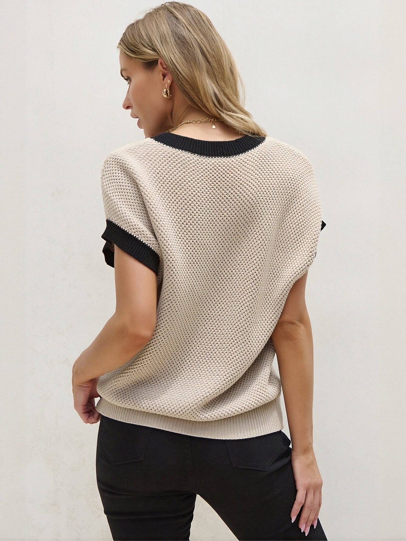 Contrast Trim Textured Knit Sweater