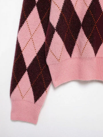 Cropped Argyle Pattern Knit Cardigan