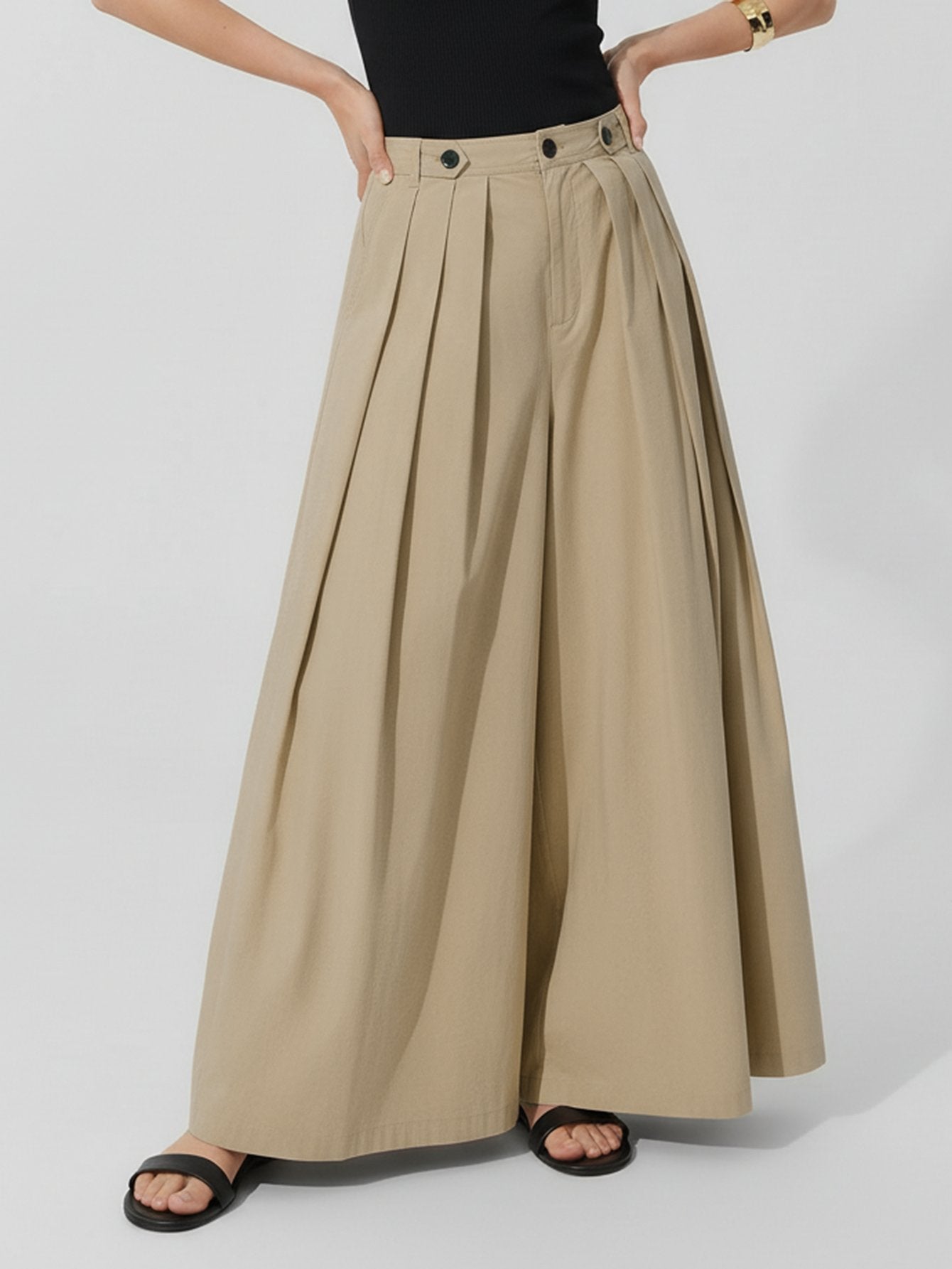 Wide Leg Pleated Trousers