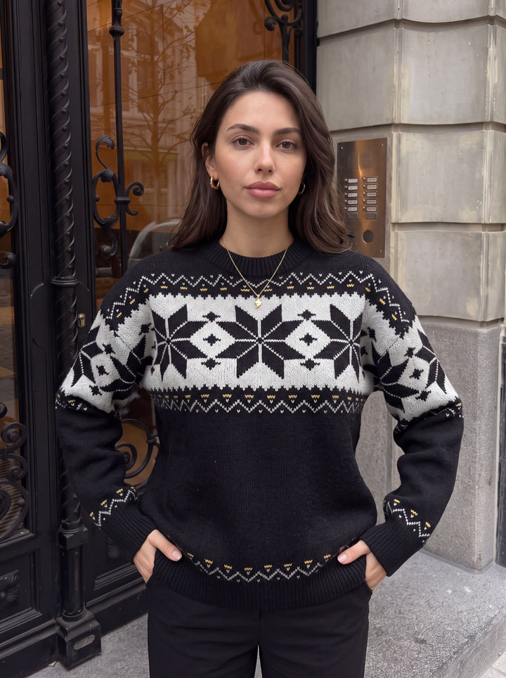 Cozy Fair Isle Pattern Pullover Sweater