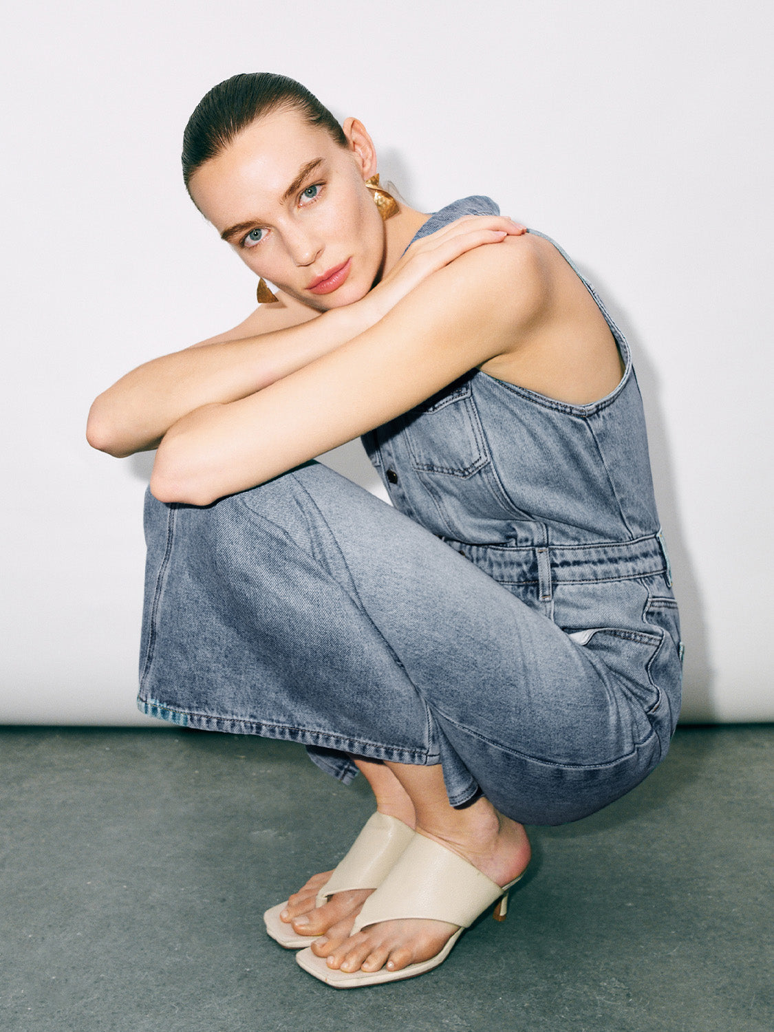 Urban Revivo Sleeveless Denim Dress With Belt-Blue