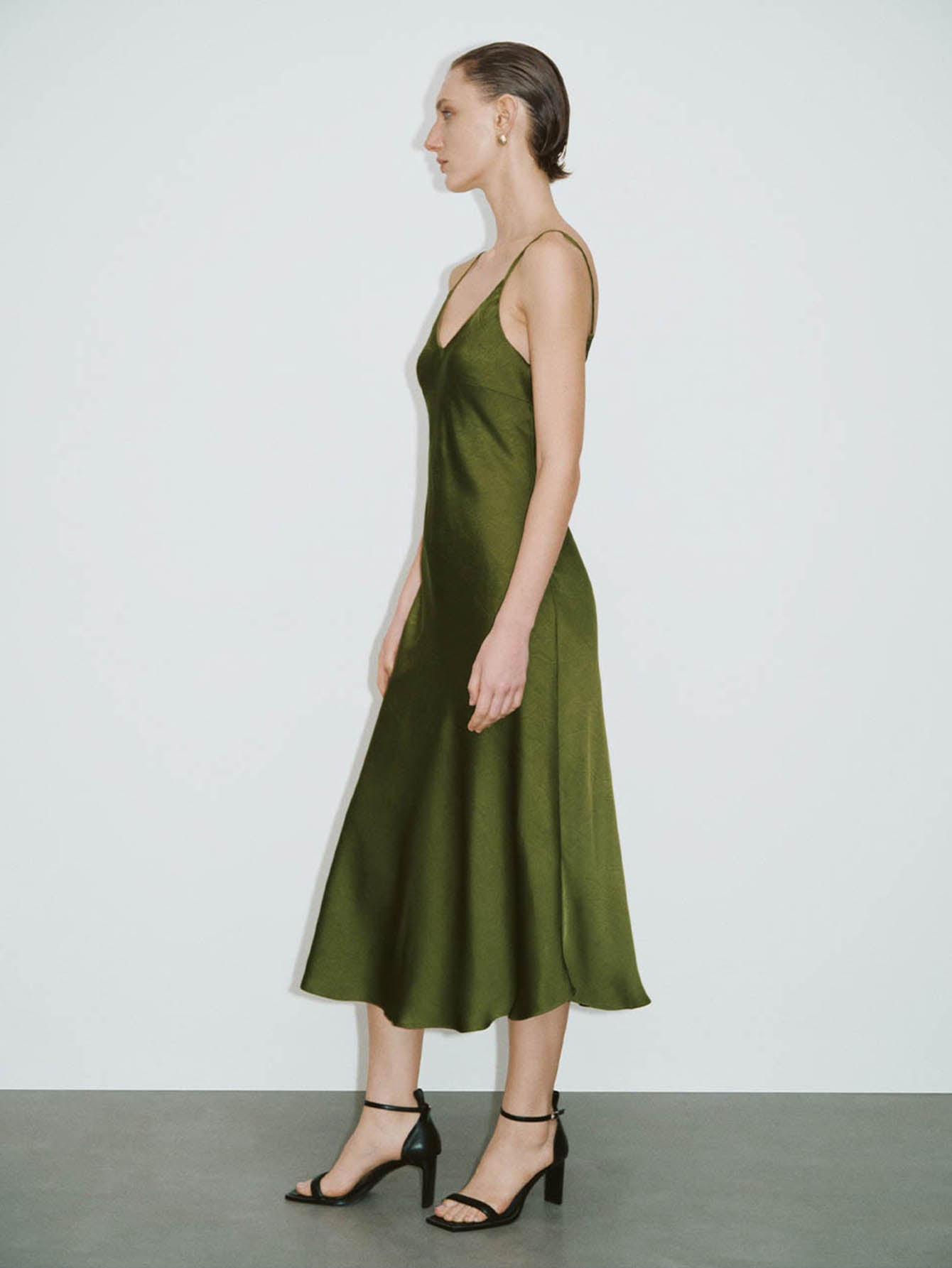 Urban Revivo V-Neck A-Line Cami Dress-Lime Green