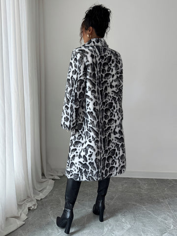 Luxurious Leopard Print Faux Fur Coat