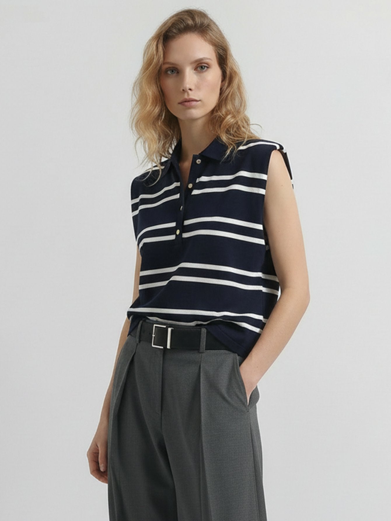 Striped Sleeveless Knitted Top
