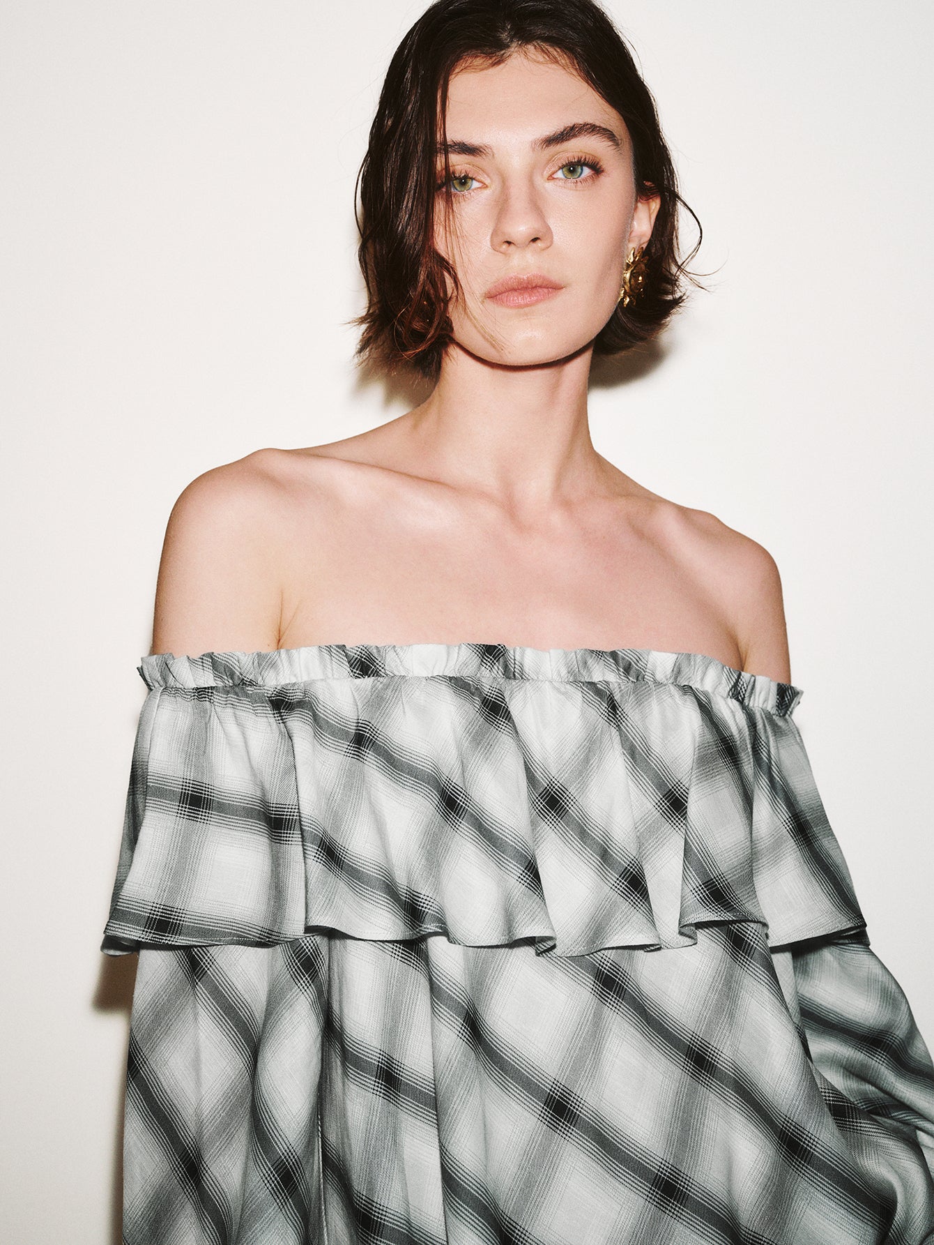 Urban Revivo Off Shoulder Ruffle Detail Contrast Check Overhead Shirts-Light dark gray check