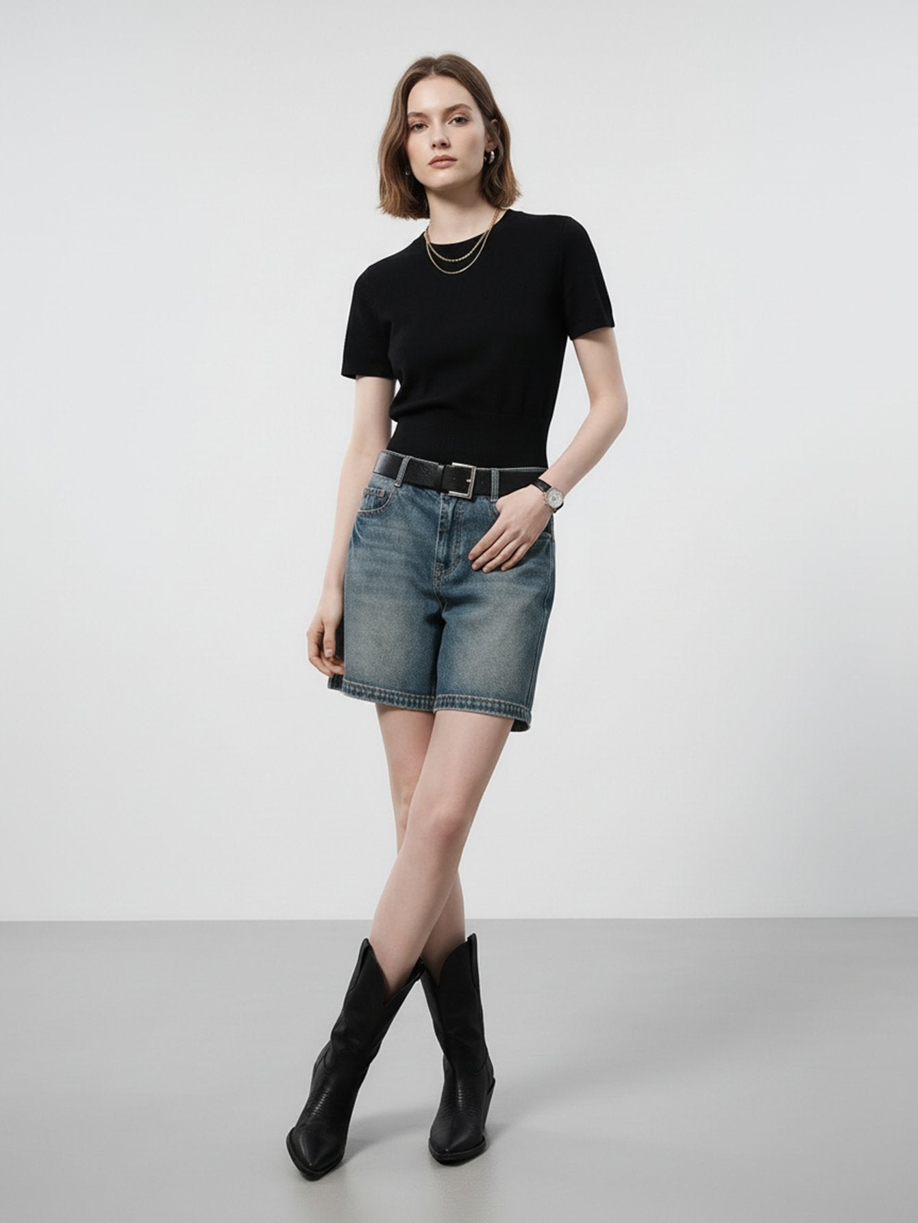 MO&Co. Loose Fit Denim Shorts
-Blue