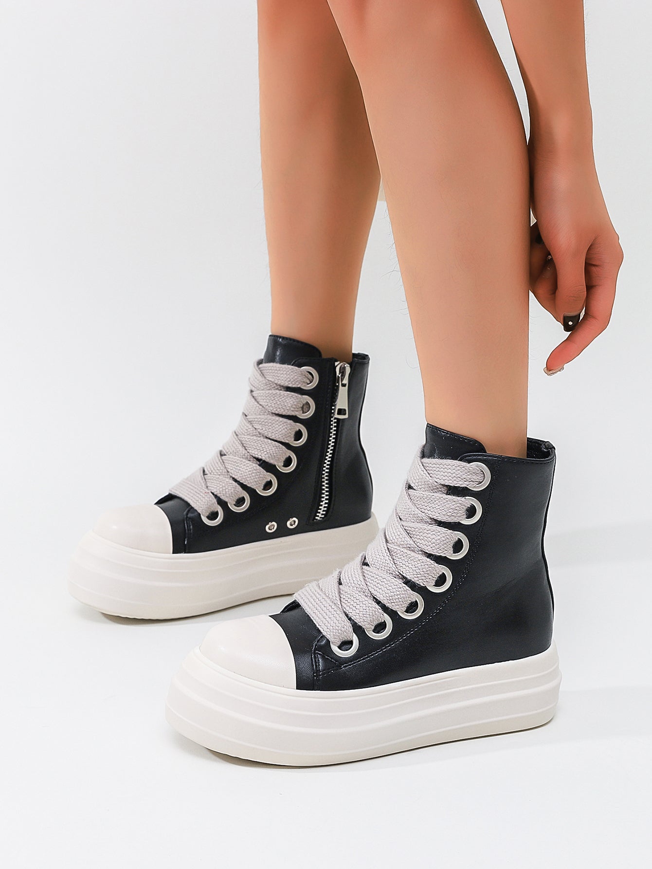 Chunky Platform Zip-Detail Edgy Boots[Note:Runs Small,Go One Size Up]