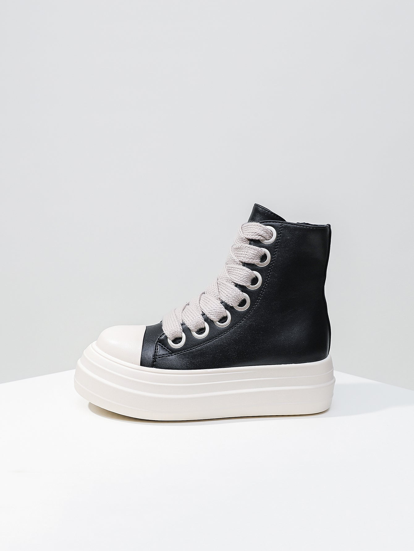 Chunky Platform Zip-Detail Edgy Boots-Black