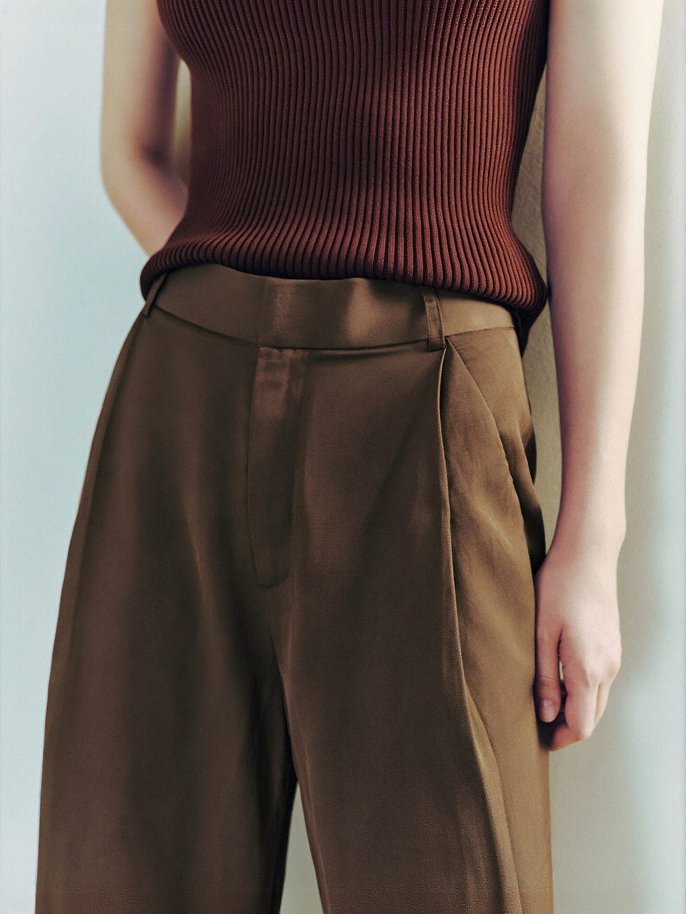 Urban Revivo Loose Wide-Leg Pants-Deep Coffee Brown