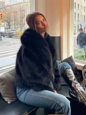 Elegant Black Cropped Faux Fur Coat