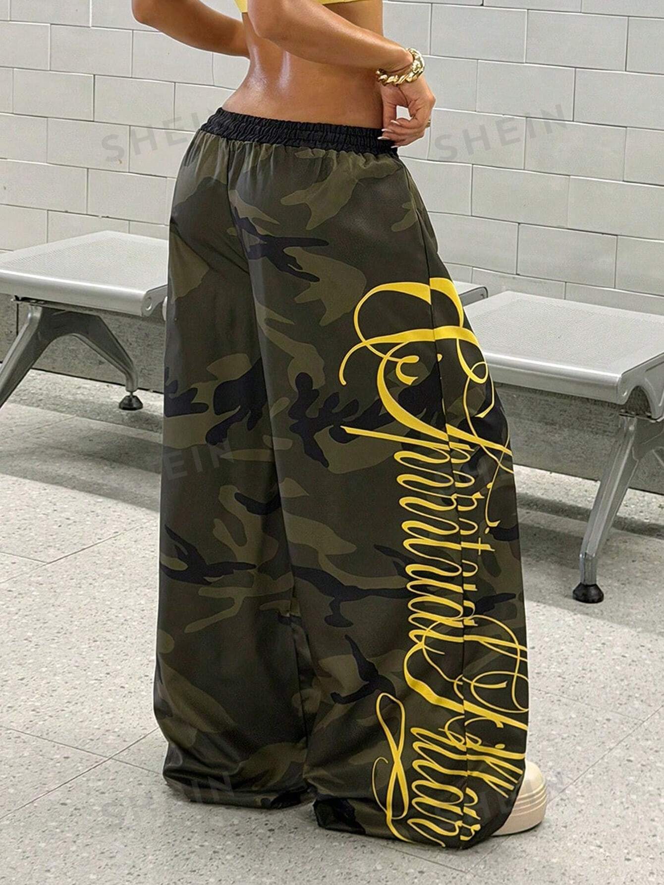 Oversized Camo Graphic Print Jogger Pants