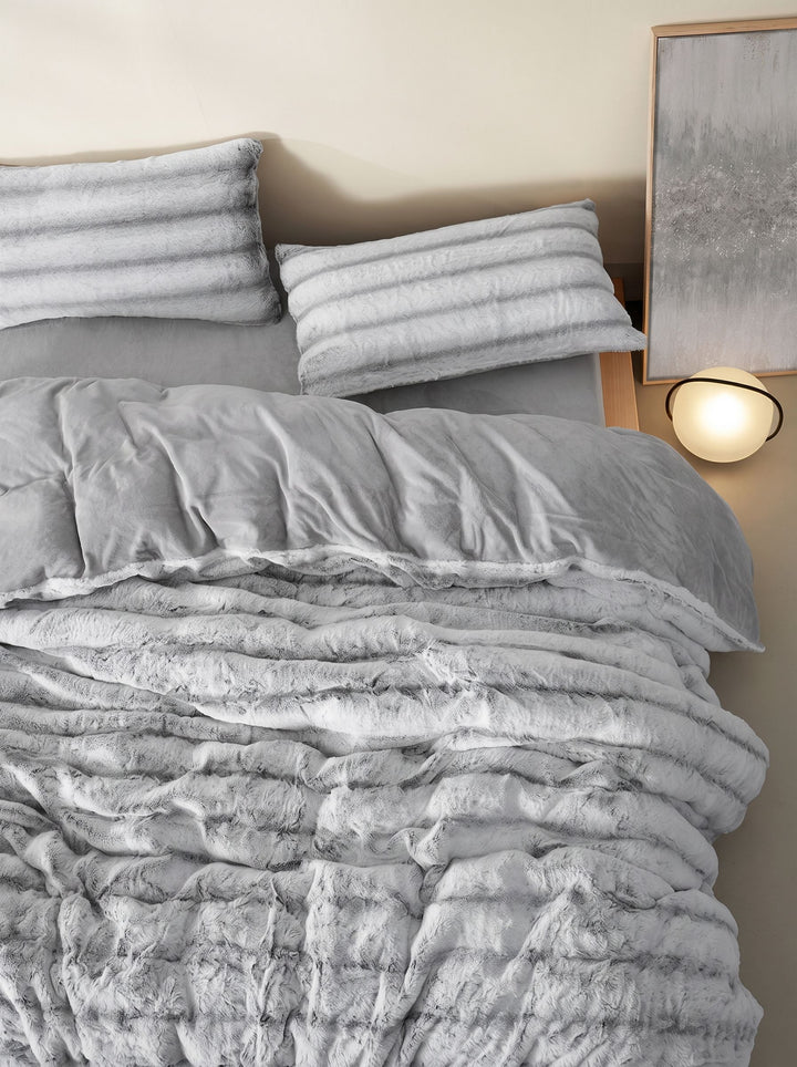 Ultra Soft Faux Fur Bedding Set