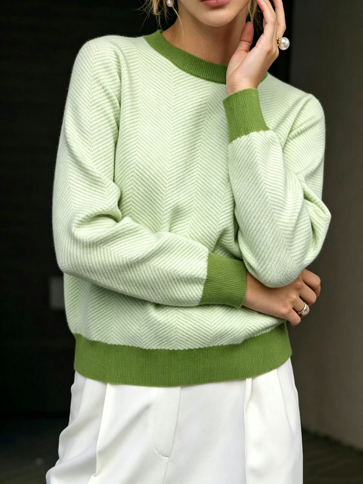 Chevron Pattern Crewneck Knit Sweater