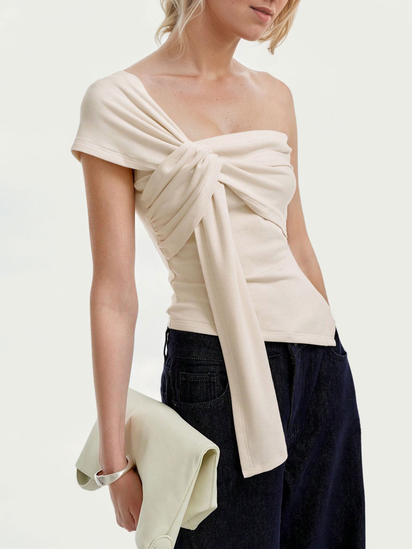 Asymmetric Knot One-Shoulder Fashion T-Shirt