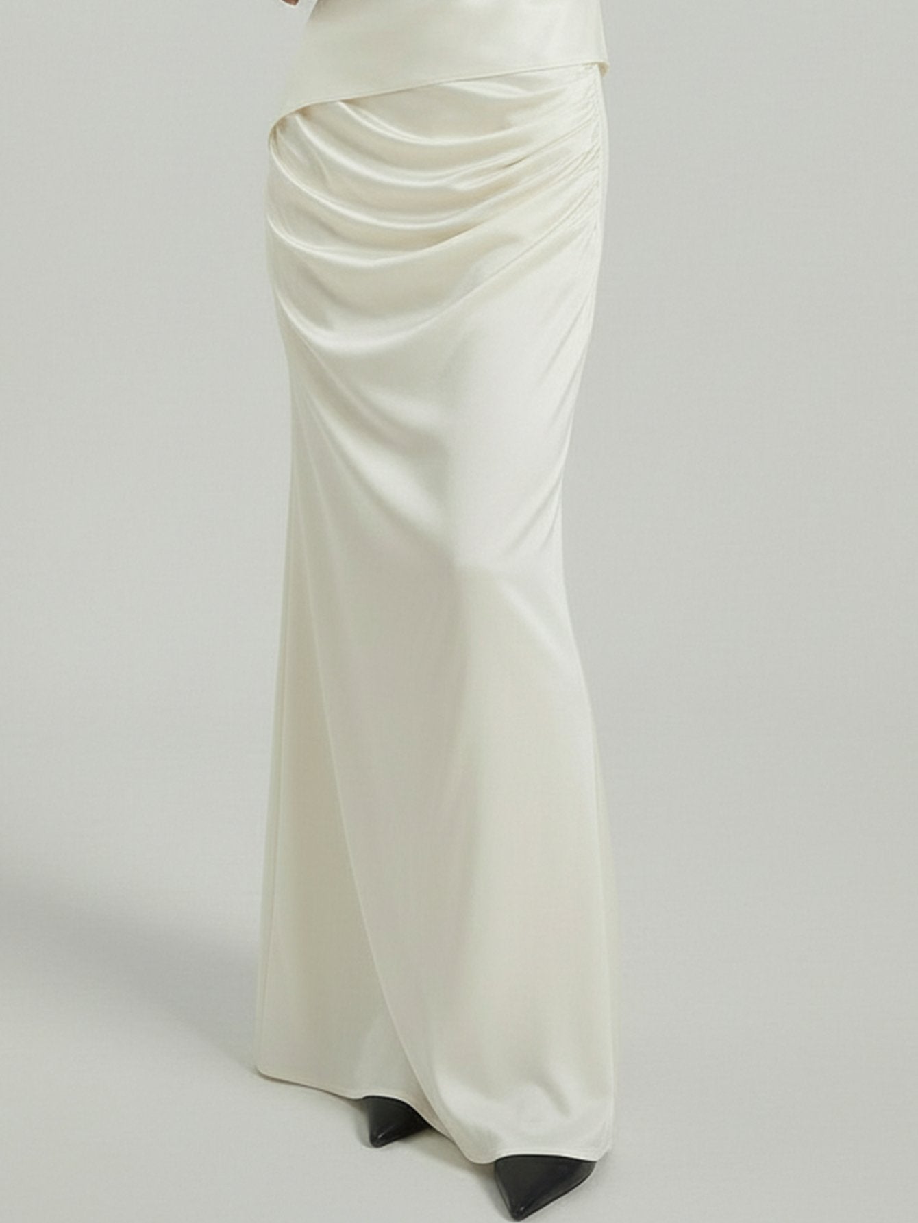 SAÏA Draped Mermaid-Hem Elegant Midi Skirt-White