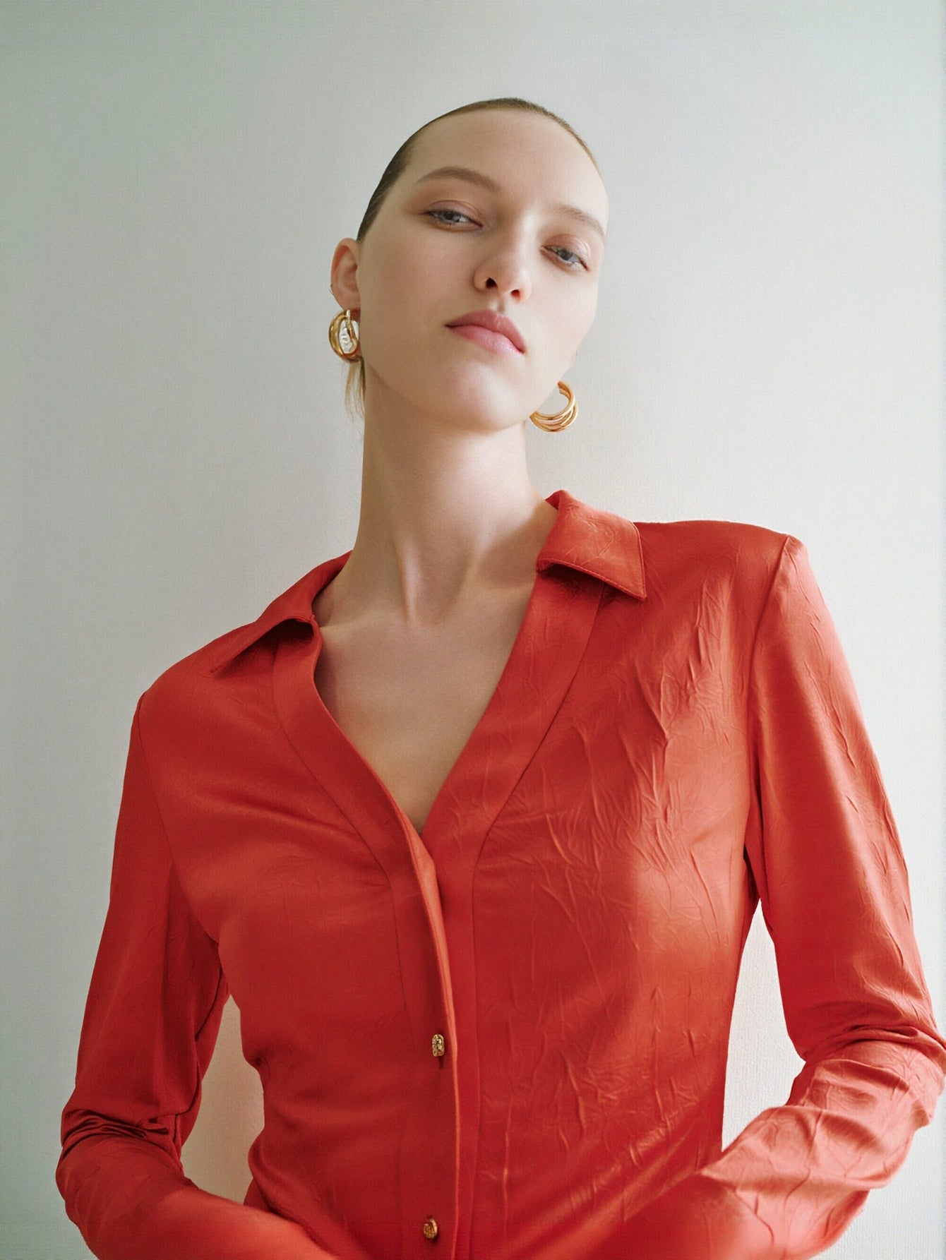 Urban Revivo Skinny V-Neck Shirt-Orange