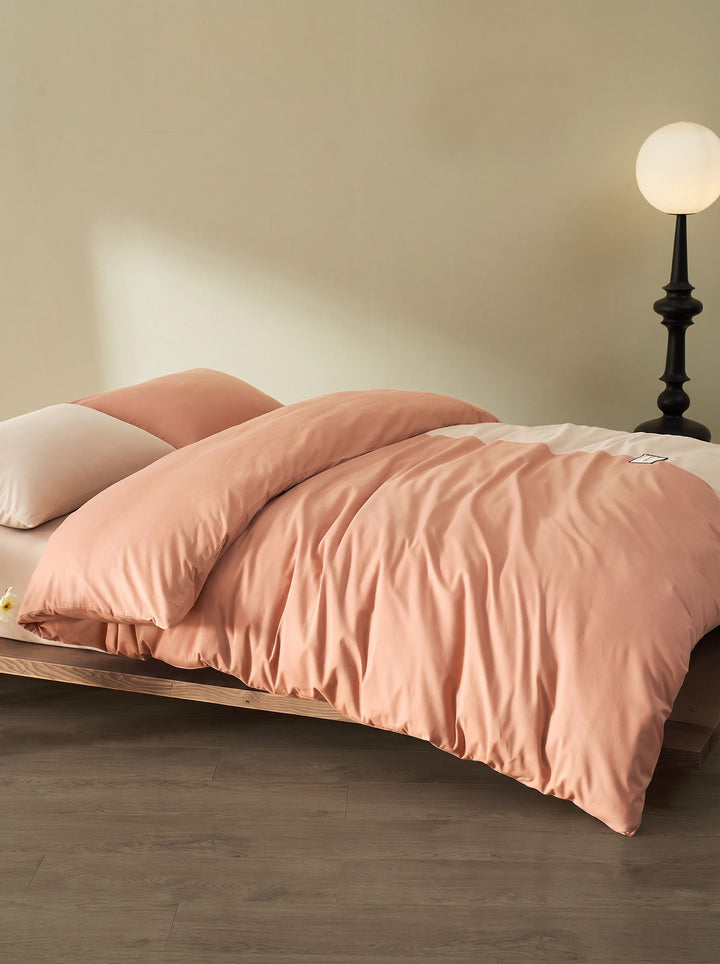 Soft Breathable Two Tone Bedding Set