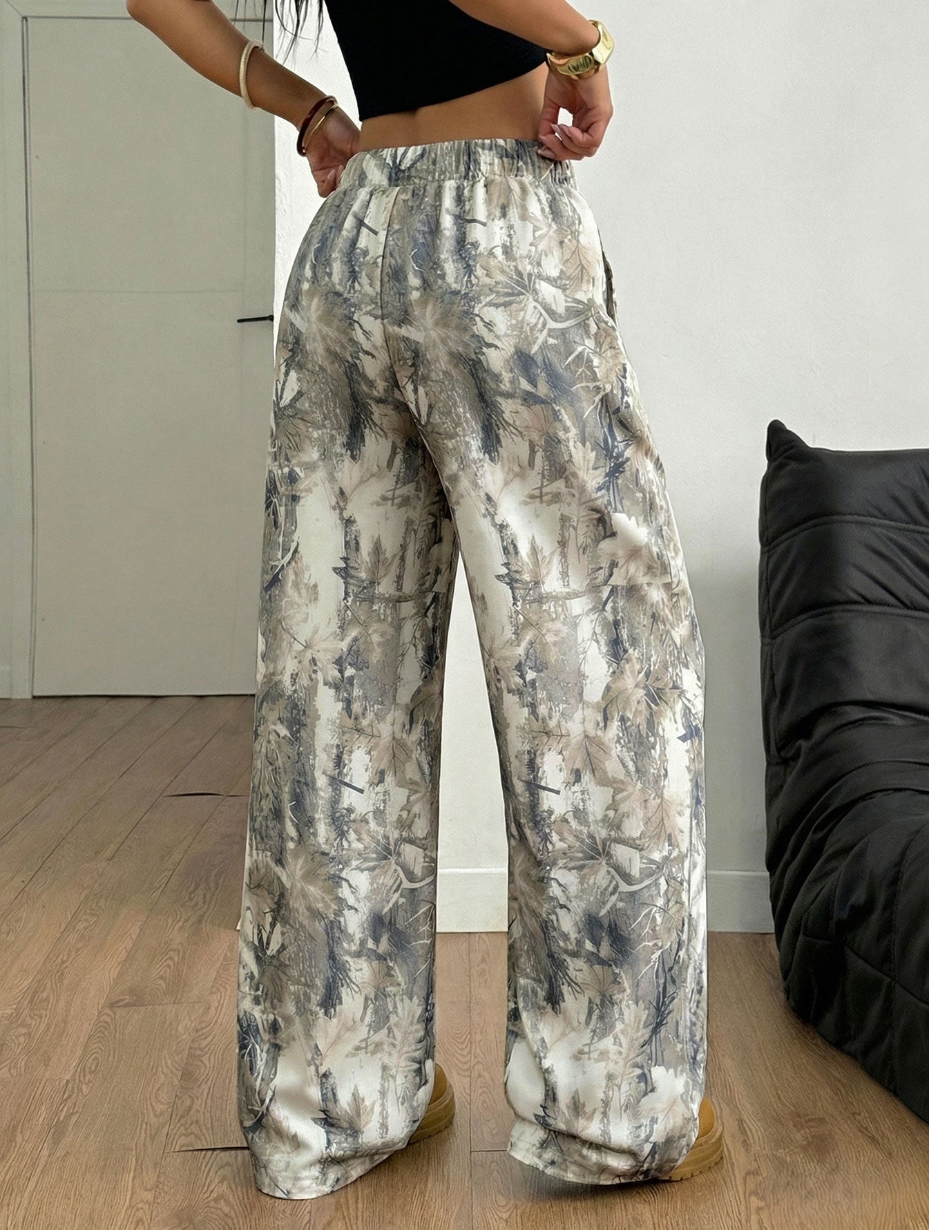 High Waisted Leaf Print Wide Leg Pants