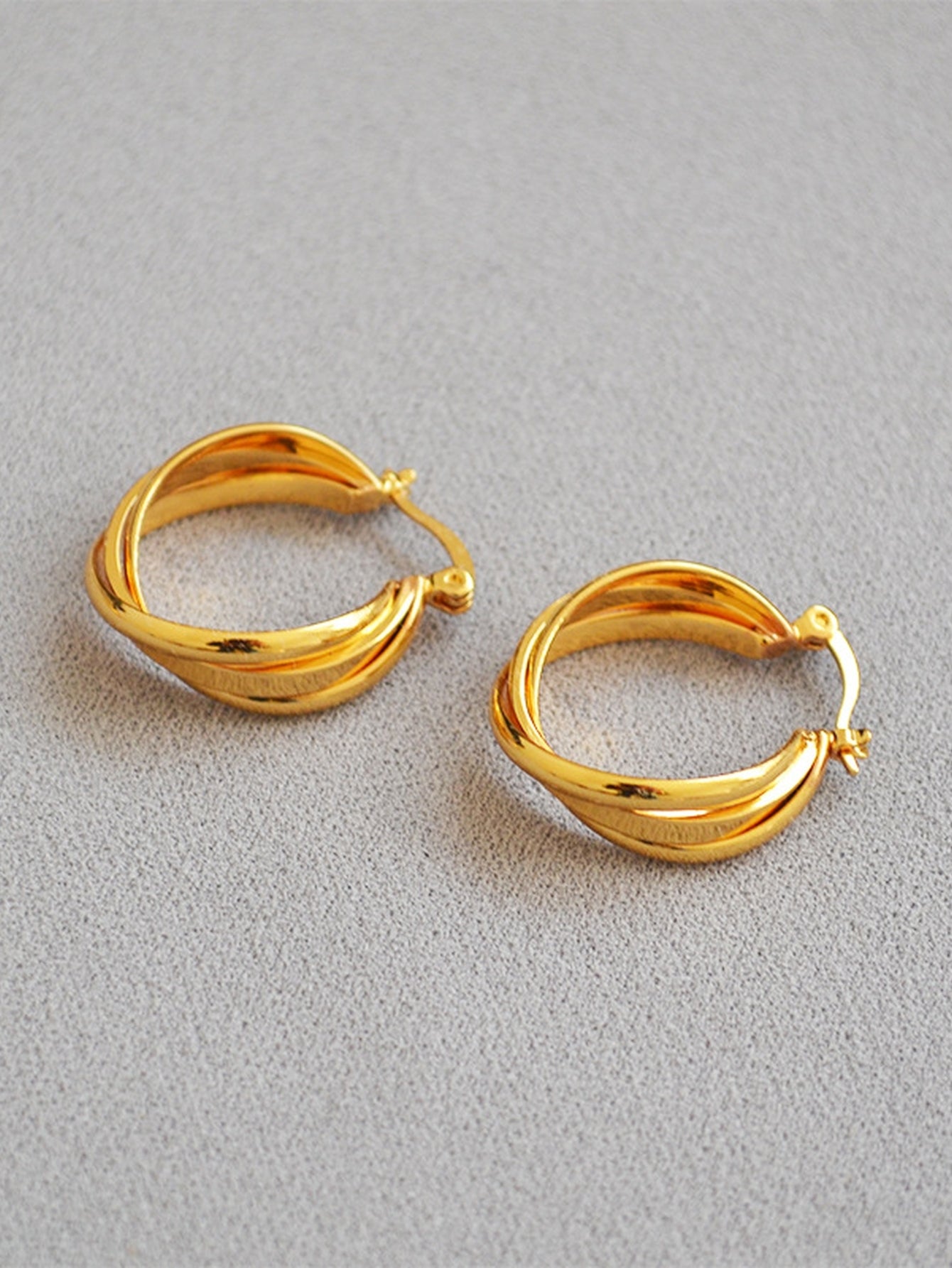 Minimalist Twisted Gold Hoop Earrings