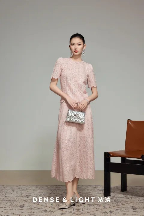 Embellished Lace Short Sleeve Pullover