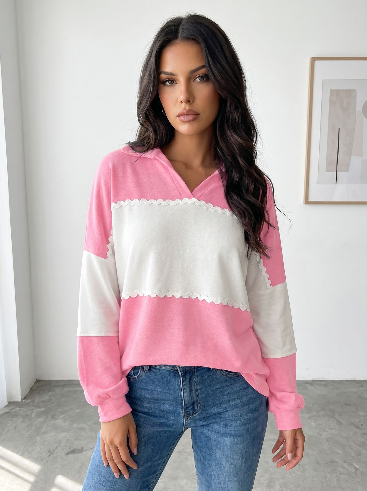 Scalloped Colorblock V Neck Pullover Sweatshirt