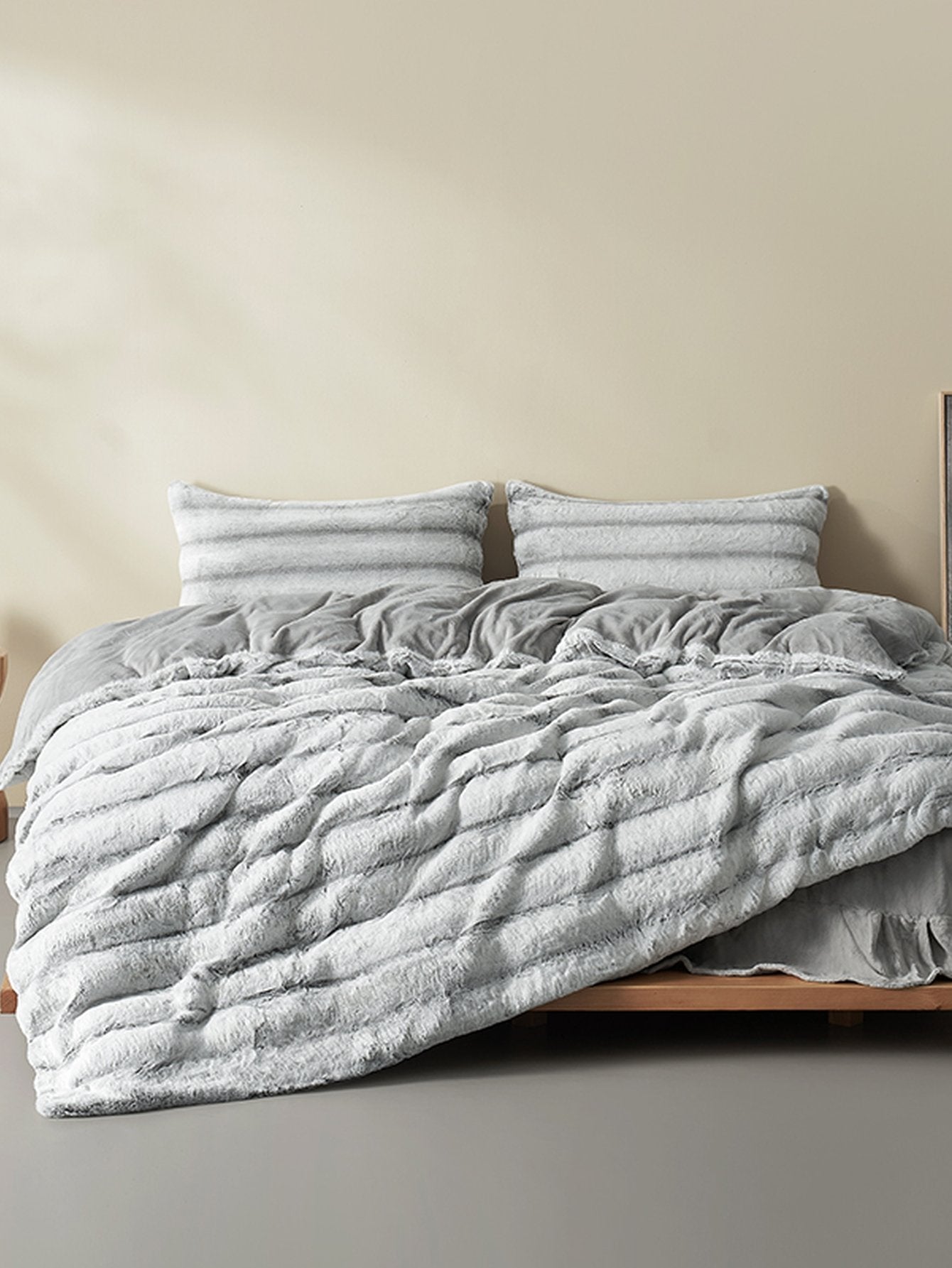 Ultra Soft Faux Fur Bedding Set