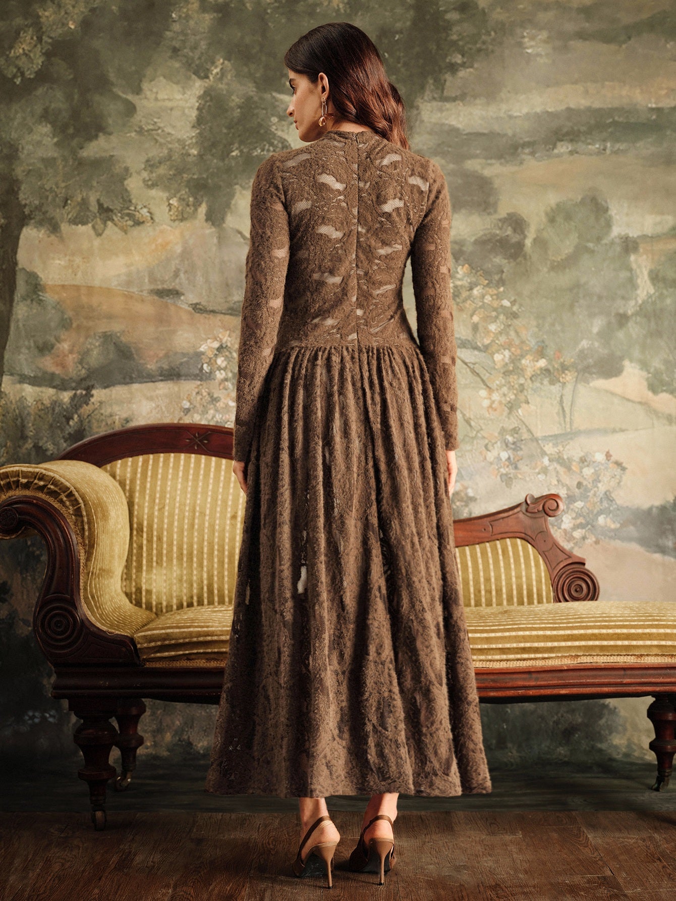 Elegant Textured Long Sleeve Midi Dress