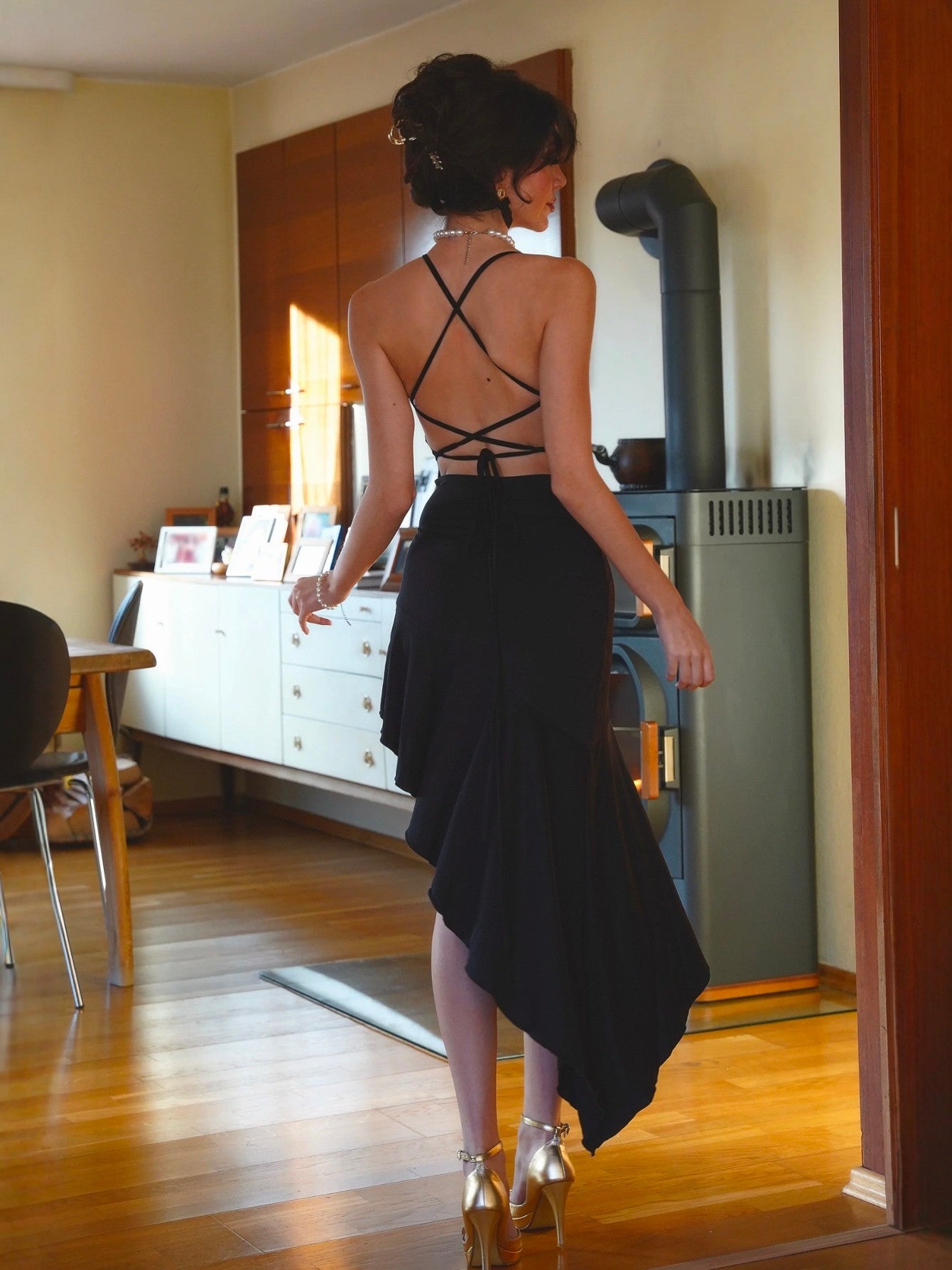 Halter Neck Ruched Asymmetric Formal Gown-Black