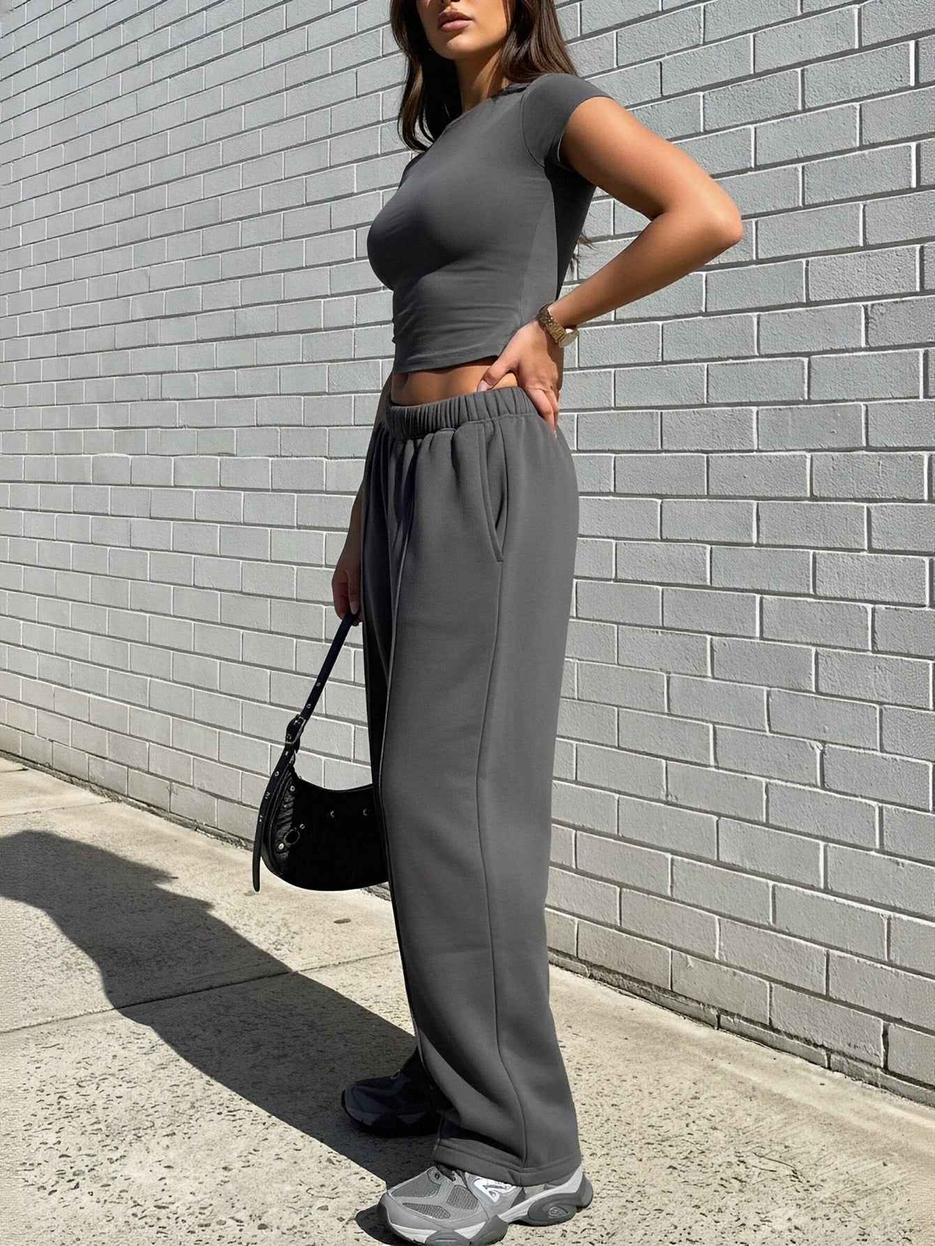 Side-Stripe Loose-Fit Casual Sweat Pants-Dark Gray