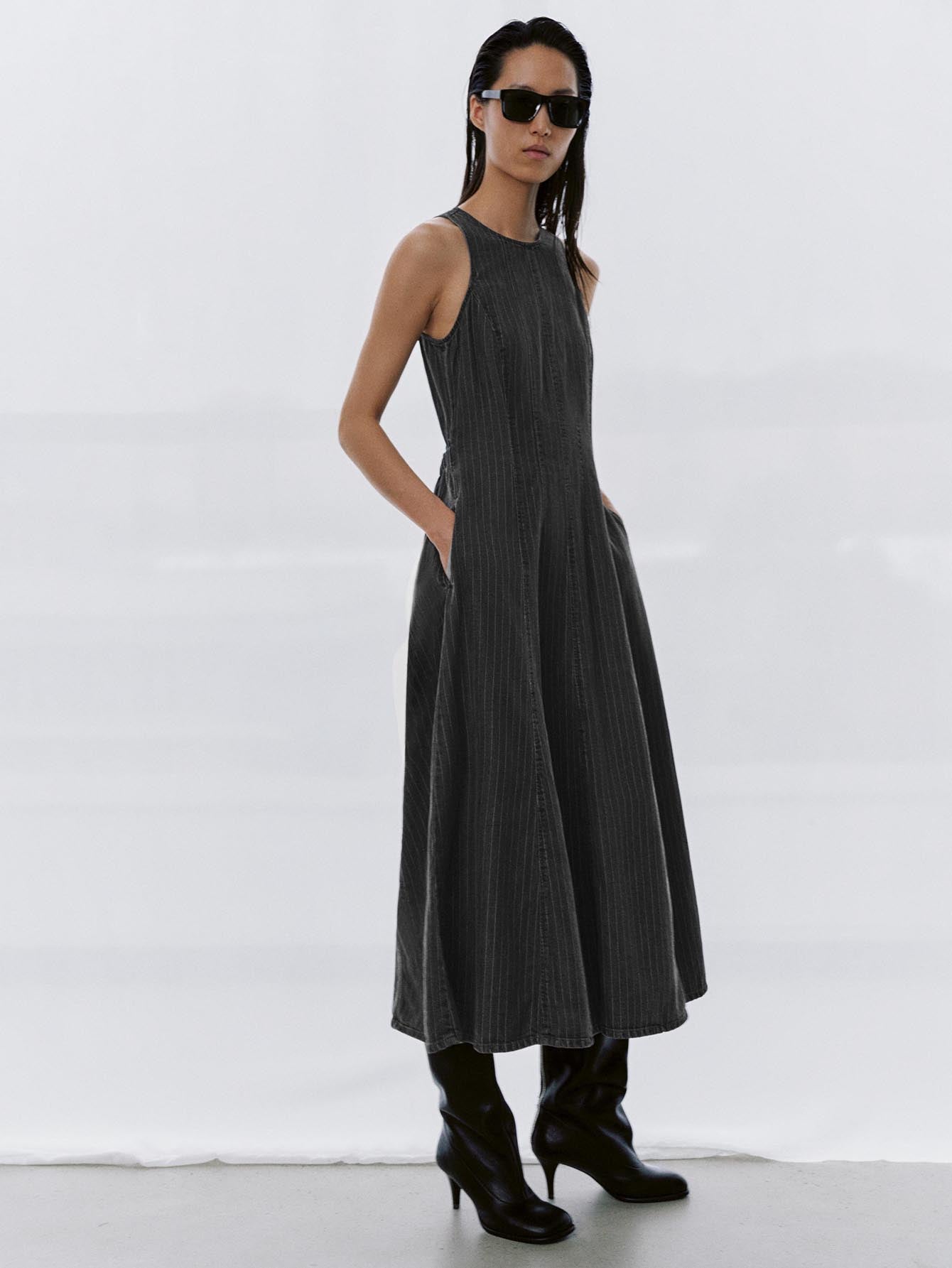 Urban Revivo Sleeveless Denim Midi Dresses-Deep Dark Gray Stripes