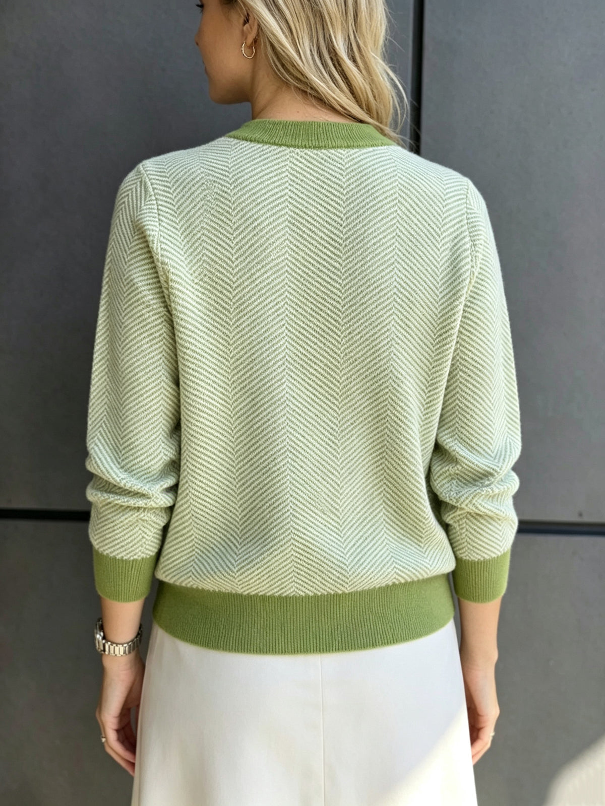 Chevron Pattern Crewneck Knit Sweater