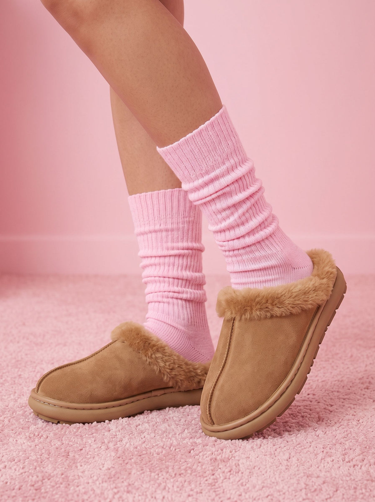 Plush Cushioned Faux Suede Slippers