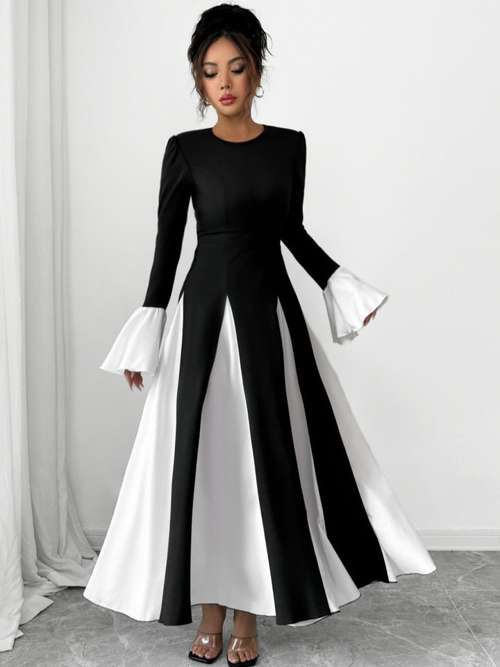 Elegant Colorblock Bell Sleeve Maxi Dress