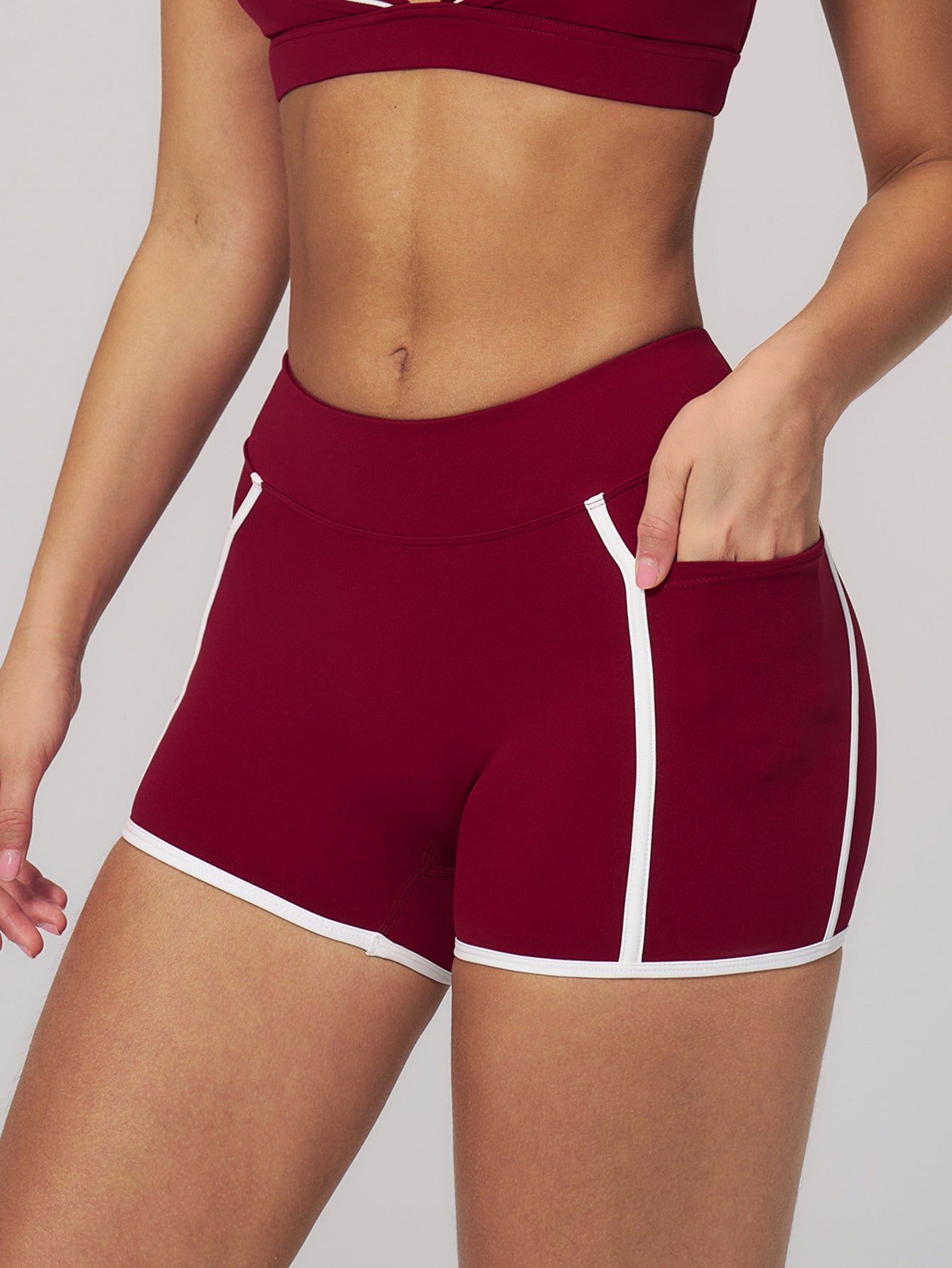 High Waisted Contrast Trim Yoga Shorts