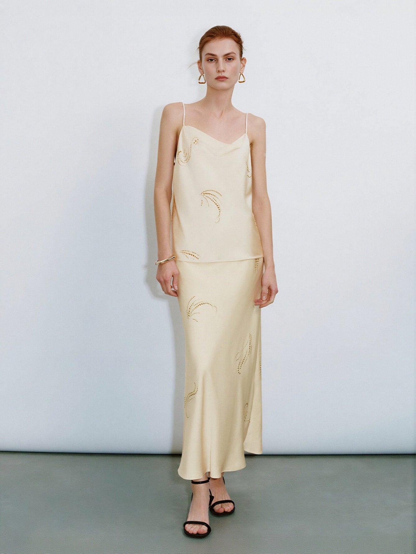 Urban Revivo Camis & Cami Tops-Nude Beige