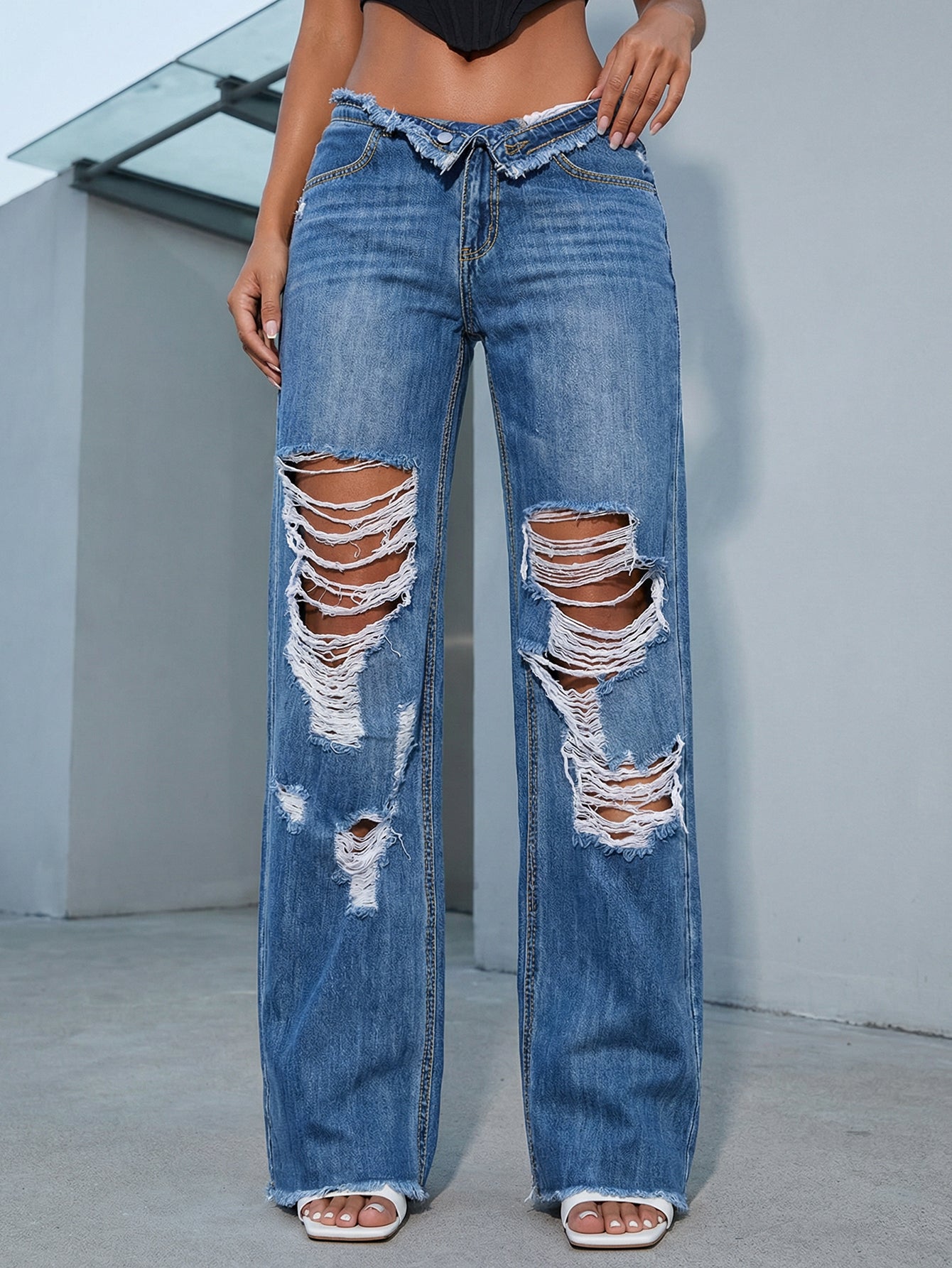 Relaxed-Fit Distressed Retro Jeans-Dark Blue