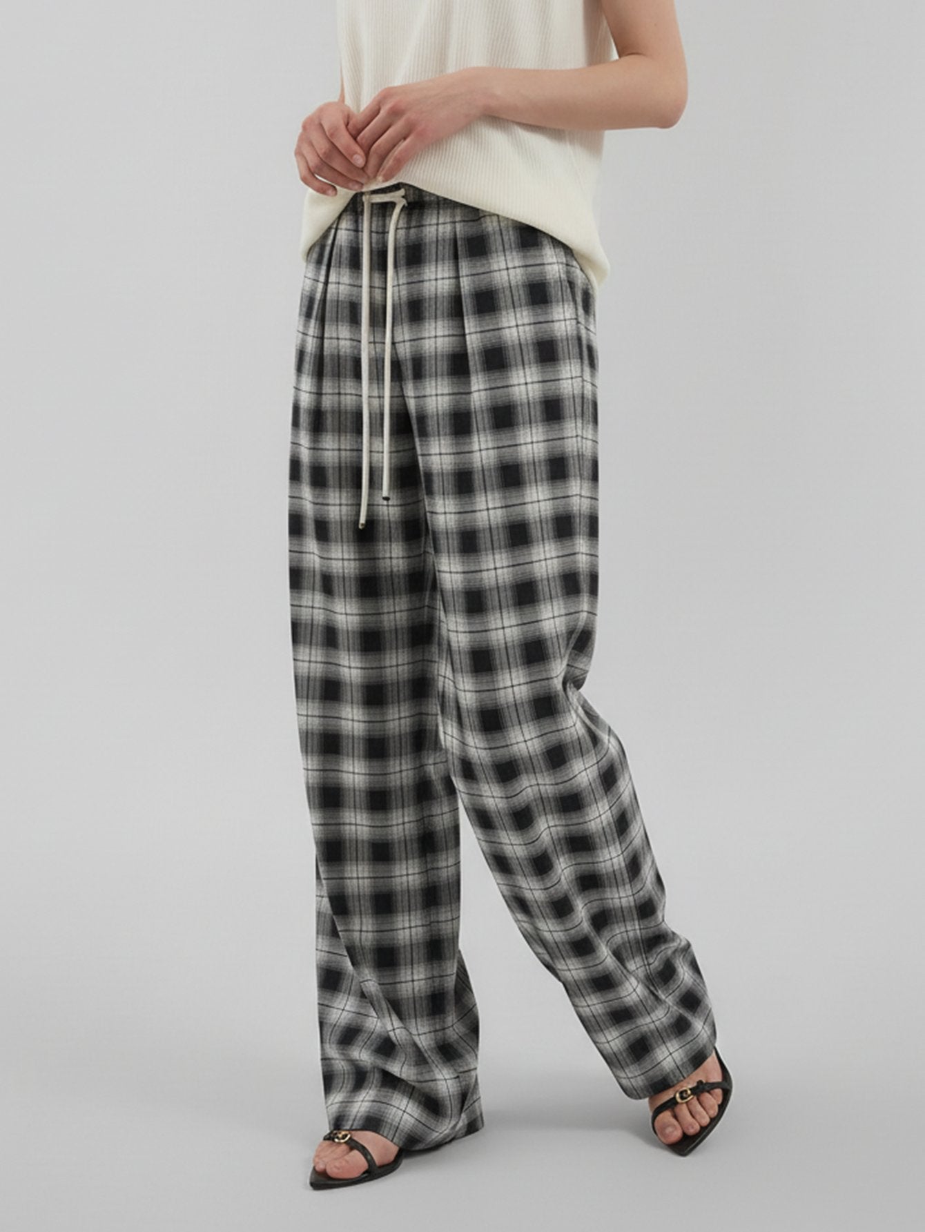 MO&Co.Checked Drawstring Trousers