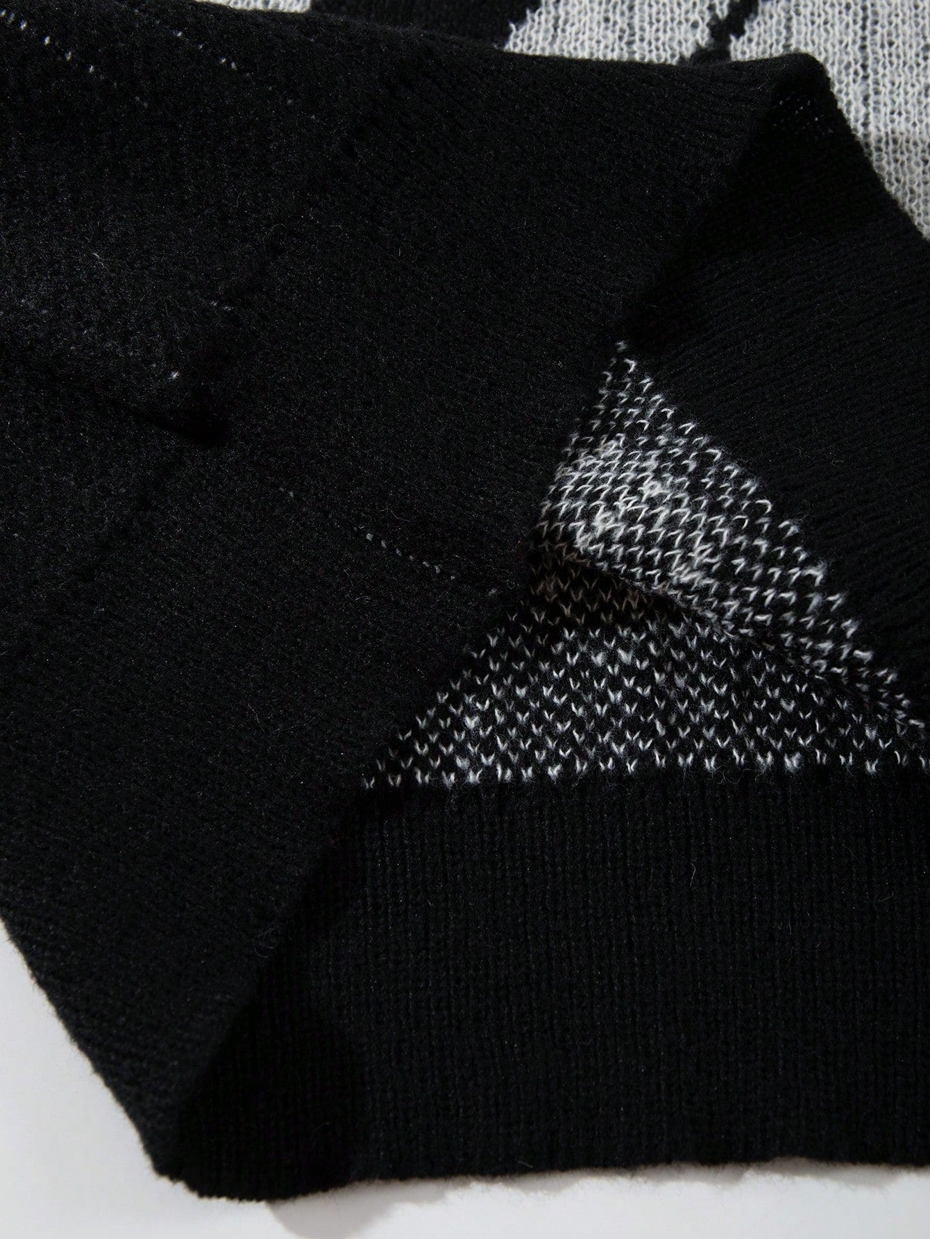 Oversized Graphic Collared Knit Sweater