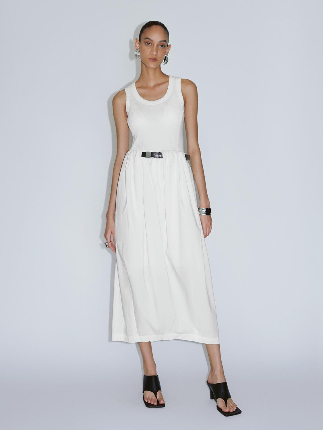 Urban Revivo Sleeveless Balloon Dresses-Off White