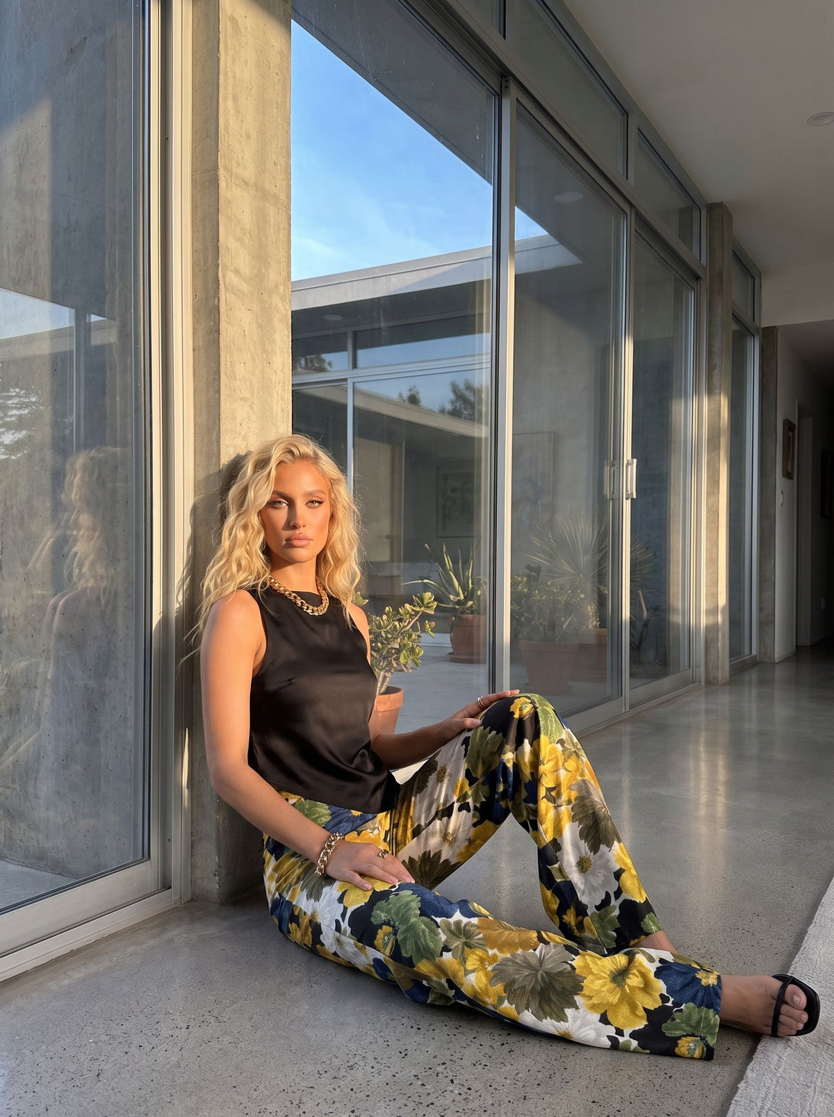 ALEXANDRA Vintage Floral Print Pants