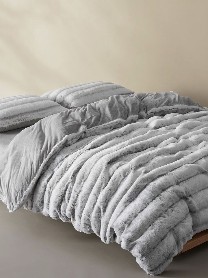 Ultra Soft Faux Fur Bedding Set