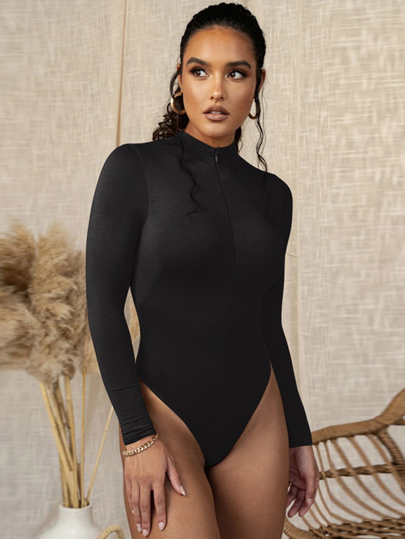 Fitted Zip Up Long Sleeve Bodysuit