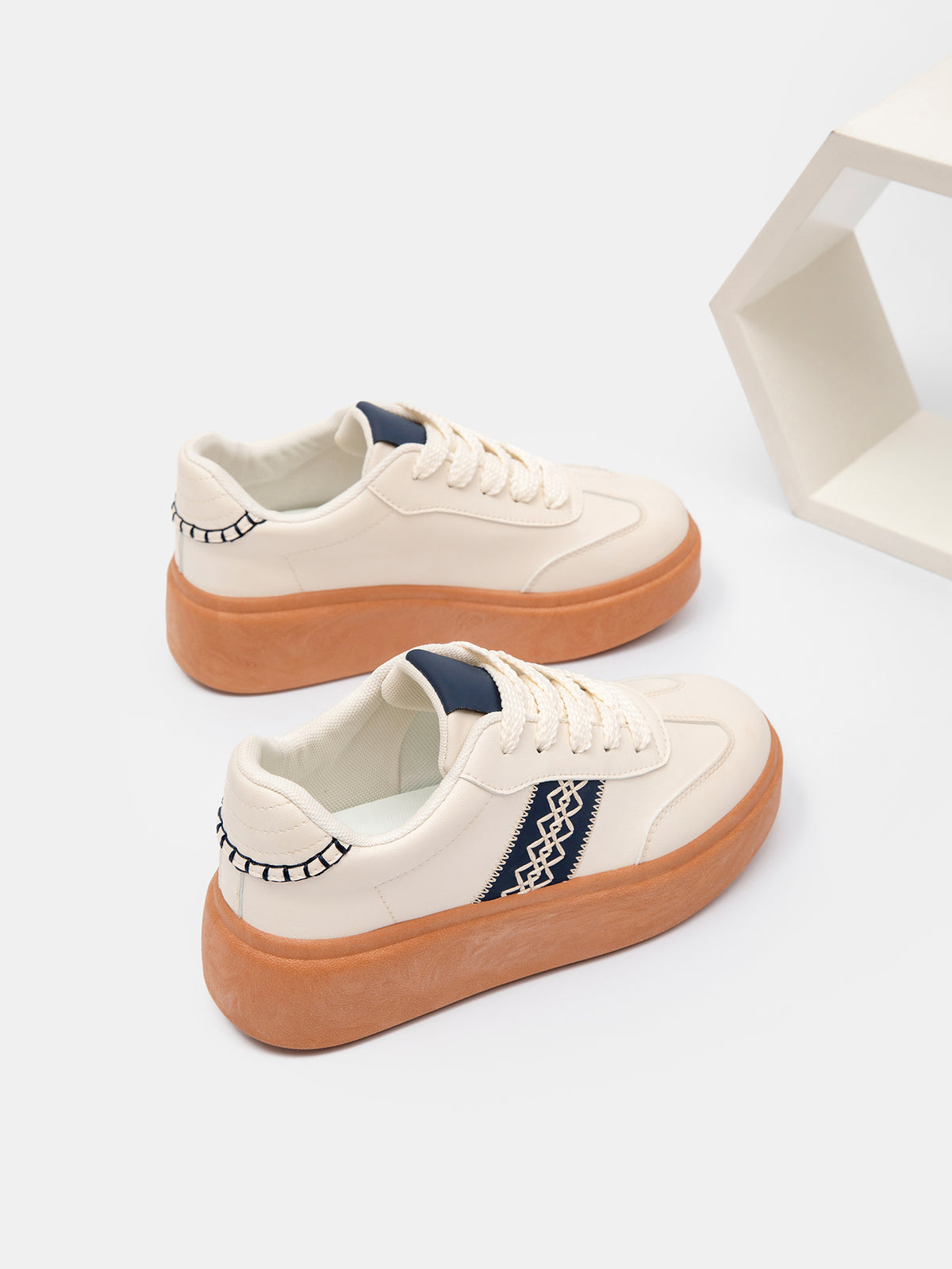 Chic Platform Casual Sneakers