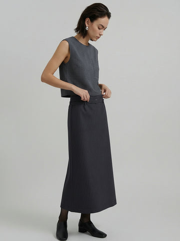 Round Neck Sleeveless Blouse
